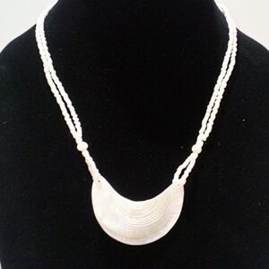 Vintage White Seed Bead and Mother of Pearl Shell Statement Necklace 20"